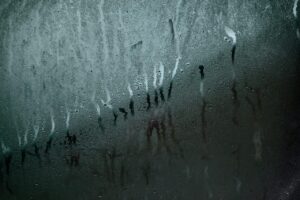 便秘解消に必要な水分量はどのくらい？