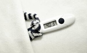 おならの臭いを改善するための効果的な方法は？