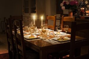 腸活に効果的な夕食の遅い時間対策は？